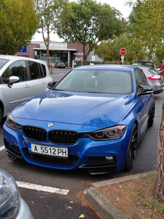 BMW 320