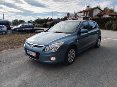 Hyundai i30 1,6i avtomatik