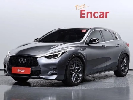 Infiniti Q30 2.0 Exclusive