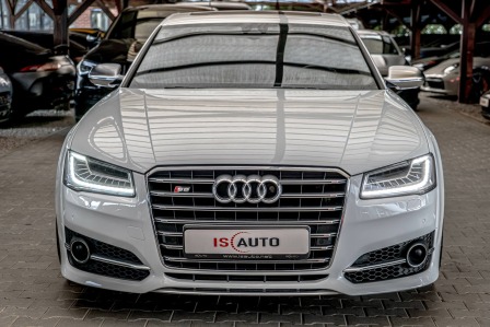 Audi S8 4.0TFSI/ Bang&Olufsen/ HuD/ Design Selection/ RSE/ Обдухване/ Керамика