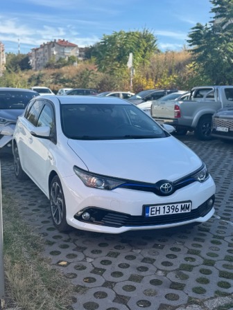 Toyota Auris Hybrid