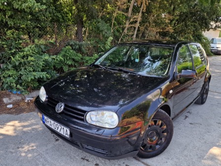 VW Golf 1.8