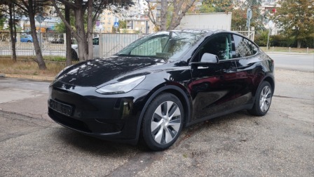 Tesla Model Y LFP