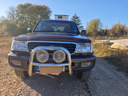 Toyota Land Cruiser HDJ100