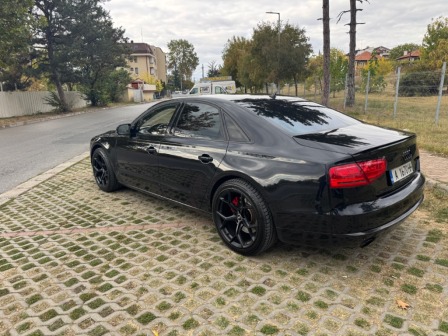Audi A8 4.2