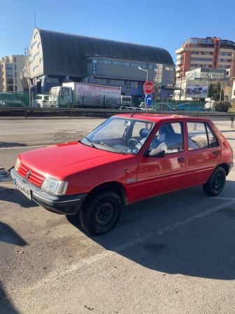 Peugeot 205