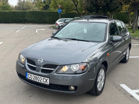 Nissan Almera
