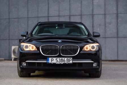 BMW 740