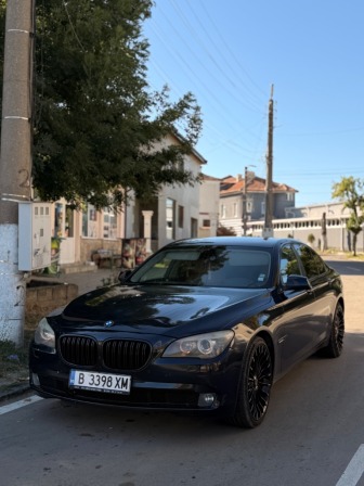 BMW 730