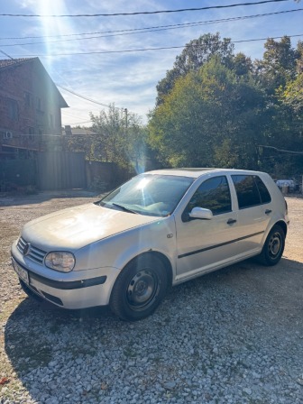 VW Golf 1.9