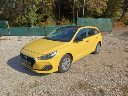 Hyundai i30 1.4i 99ps