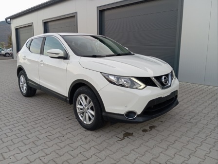 Nissan Qashqai E6