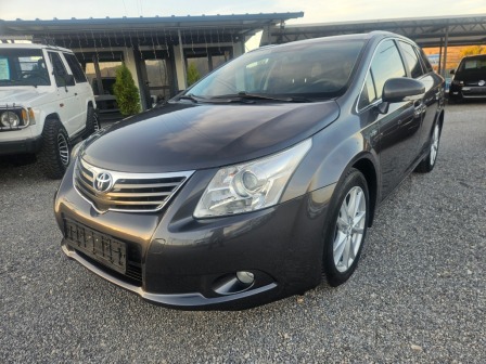 Toyota Avensis 2.2 D AUTOMAT