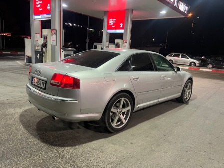 Audi A8 3.7i Quatrro