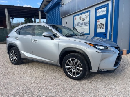 Lexus NX300 Хибрид