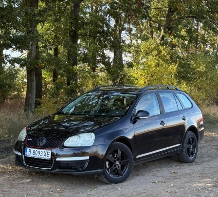 VW Golf Variant 1.9 TDI 105k.