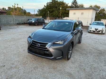 Lexus NX300 h
