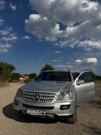 Mercedes-Benz ML 320