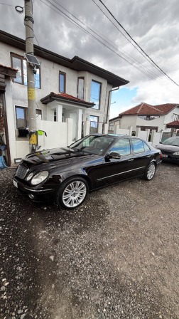 Mercedes-Benz E