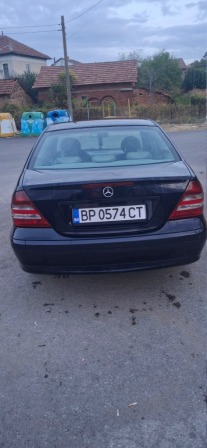 Mercedes-Benz C 200 220 CDI