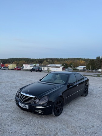 Mercedes-Benz E 320 320