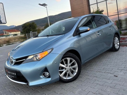 Toyota Auris 1.6VVTi132кс