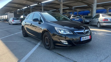 Opel Astra 2.0 АВТОМАТ LED