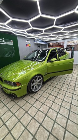 BMW 525