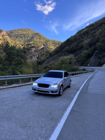 Mercedes-Benz C 220