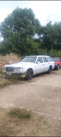 Mercedes-Benz 124