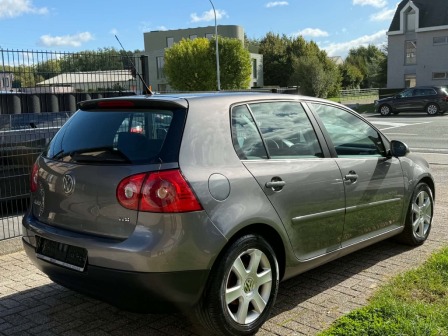 VW Golf 1.9