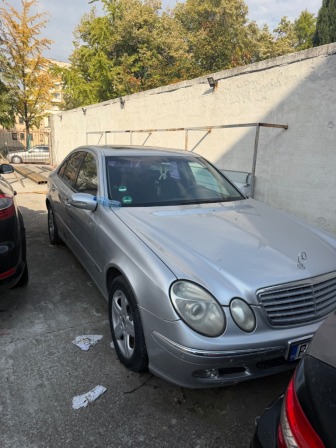 Mercedes-Benz E