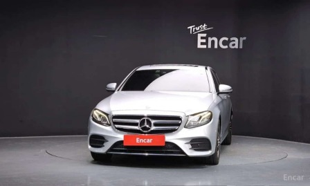 Mercedes-Benz E 300 * E300 4MATIC *
