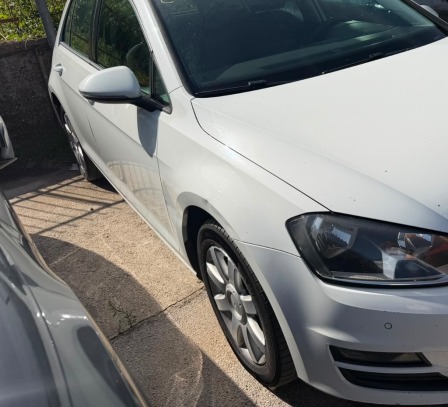 VW Golf 1.6 дизел нави
