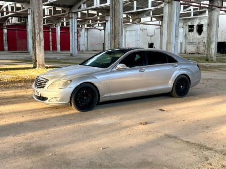 Mercedes-Benz S 320 3.2