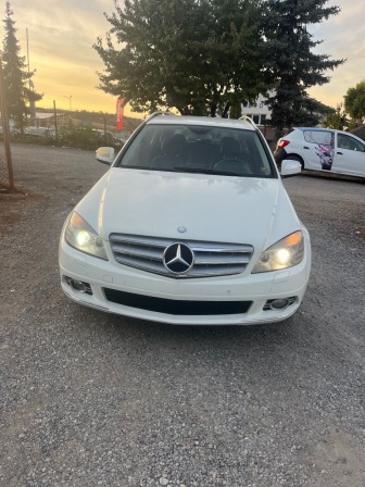 Mercedes-Benz 220