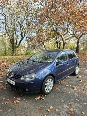 VW Golf 2.0 140