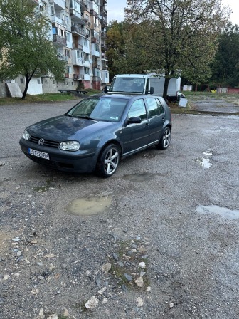 VW Golf