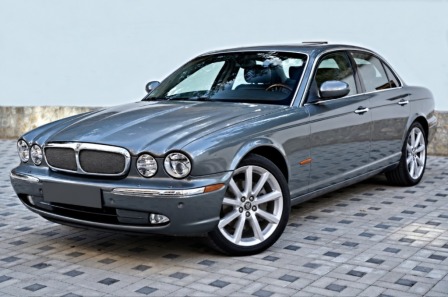 Jaguar XJ
