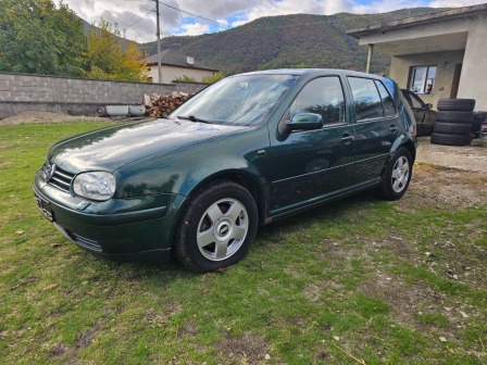 VW Golf