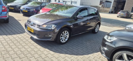 VW Golf