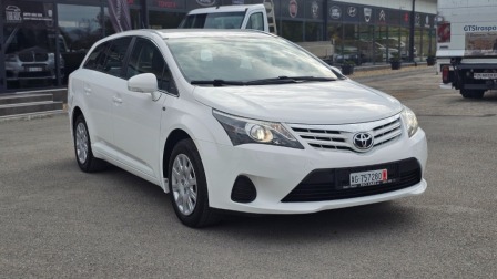 Toyota Avensis 1.8i 6S CH FACE