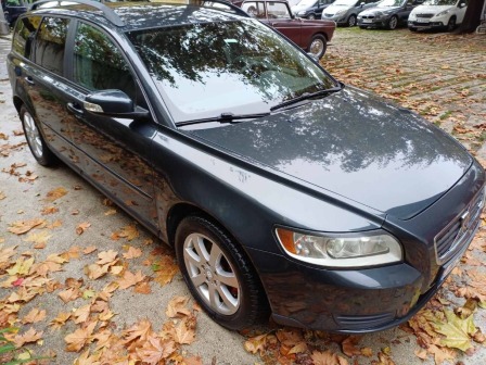 Volvo V50