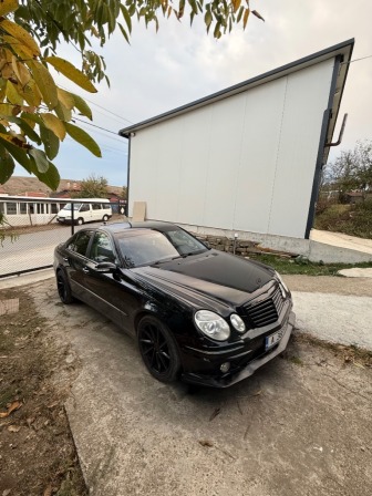 Mercedes-Benz E