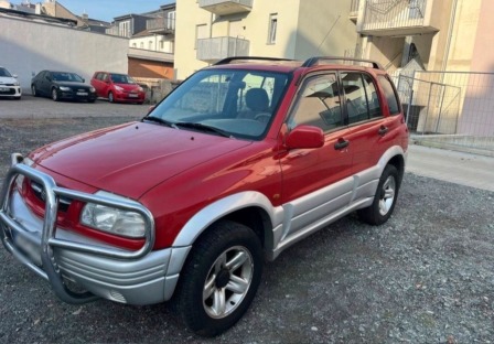 Suzuki Grand
