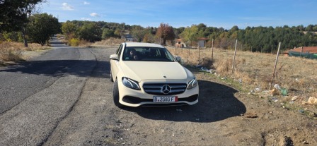 Mercedes-Benz E