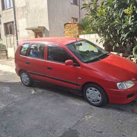 Mitsubishi Space