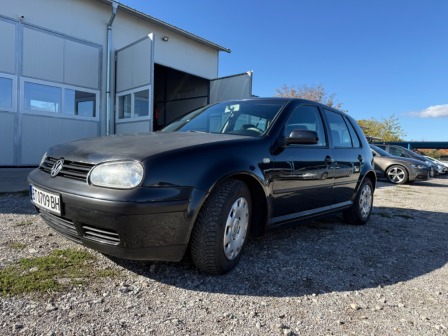VW Golf
