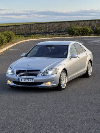 Mercedes-Benz S