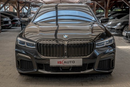 BMW 740